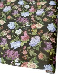 Подарочная бумага в листах 70см х 100см с рисунком "Цветы на чёрном фоне".